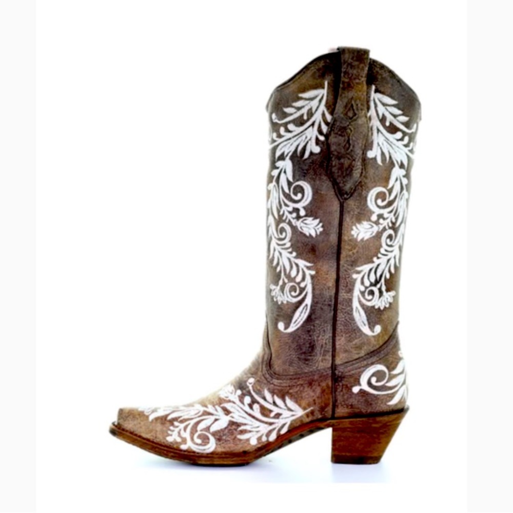 👗CLOSING! LAST CHANCE! Corral cowboy boots. Genuine leather